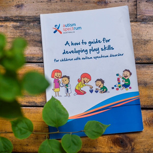 Gây quỹ cộng đồng xuất bản sách phát triển kỹ năng cho trẻ tự kỷ ảnh 1