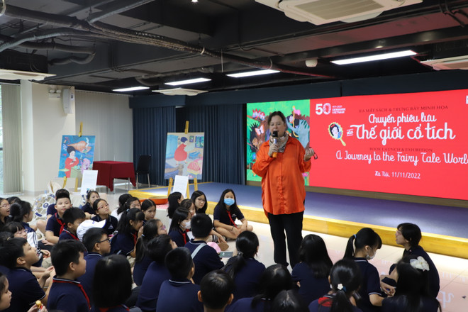 Họa sỹ Đan Mạch đưa độc giả Việt Nam du hành vào thế giới cổ tích ảnh 1