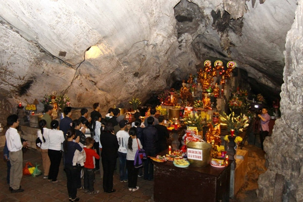 Mùa lễ hội 2018: Giải ‘bài toán’ chọi trâu, ‘cướp’ lộc phản cảm ảnh 3