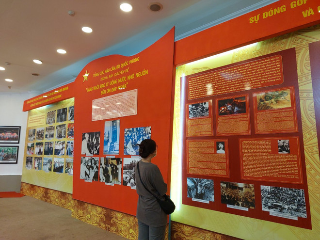 Triển lãm 75 năm đền ơn đáp nghĩa: Tri ân người có công với cách mạng ảnh 3