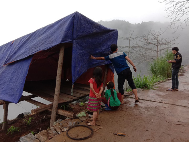 Dạy học trực tuyến: Thách thức vô cùng lớn với thầy, trò vùng khó ảnh 1