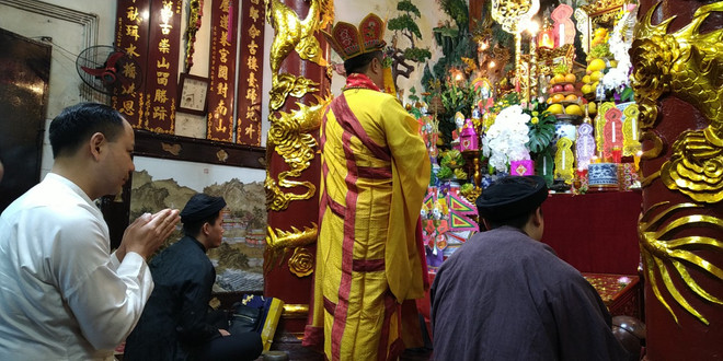 Tết Thượng nguyên Đền Dâu: Không gian thiêng để thực hành hát văn ảnh 1