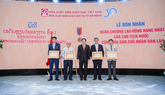 Ảnh màn hình 2024-11-19 lúc 16.11.50.png