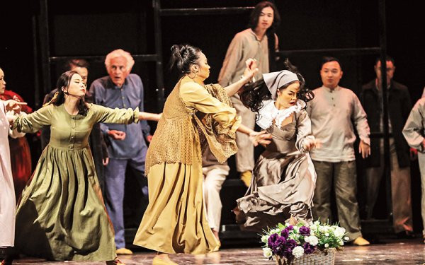 Sân khấu kịch Hà Nội: Tháng Tư bùng nổ với nhiều vở hấp dẫn, kinh điển ảnh 3