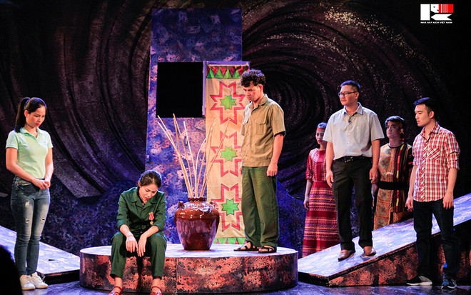 Sân khấu kịch Hà Nội: Tháng Tư bùng nổ với nhiều vở hấp dẫn, kinh điển ảnh 5