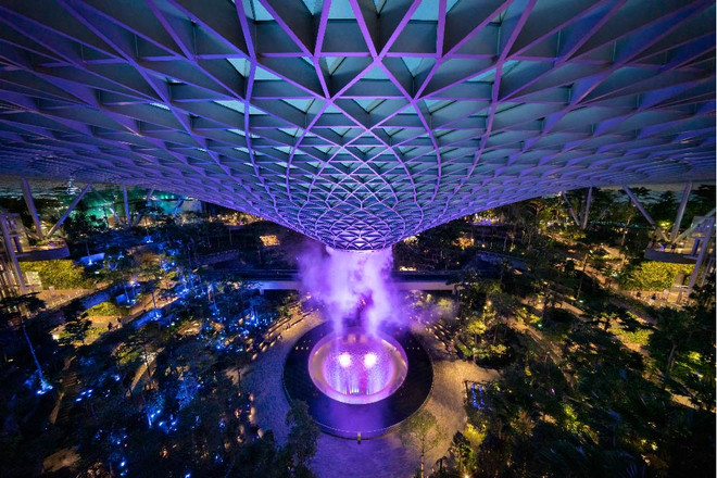 beJEWELed music night - photo Changi Airport.jpeg