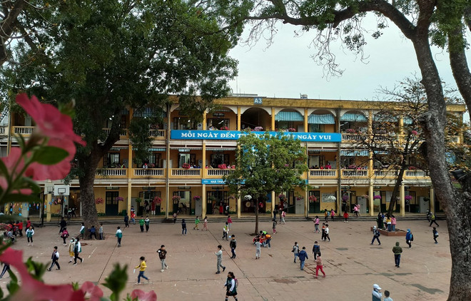 Trường Tiểu học Thanh Liệt, huyện Thanh Trì, Hà Nội. (Ảnh: Phạm Mai/Vietnam+) Hà Nội: Các cơ sở giáo dục lên phương án sẵn sàng đón học sinh ảnh 1