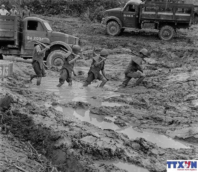 Hồi ức về nhà báo Hứa Kiểm, người tác nghiệp trên 'cung đường lửa' ảnh 5