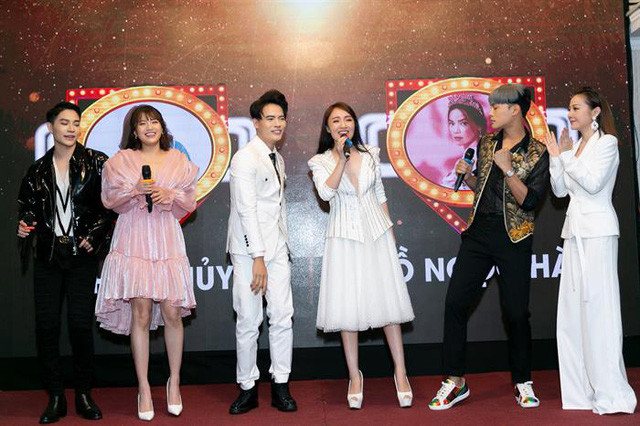 Hồ Ngọc Hà lần đầu ngồi '‘ghế nóng’' của ''Gương mặt thân quen'' ảnh 2