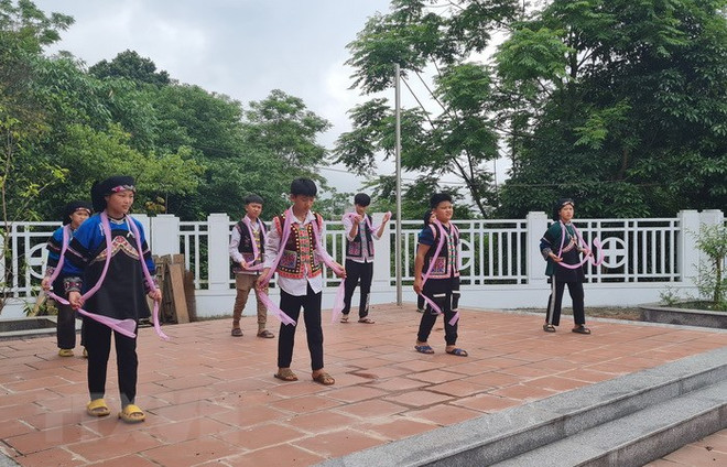 Tổ chức ngày hội văn hóa lan tỏa bản sắc của các dân tộc ít người ảnh 1