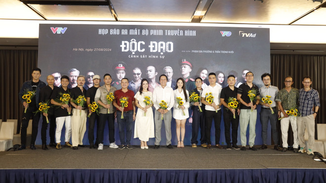 Phim quy tụ dàn diễn viên hùng hậu, mỗi người đều đã ghi dấu ấn riêng trong lòng khán giả. (Ảnh: PV/Vietnam+) _MGL1159.JPG