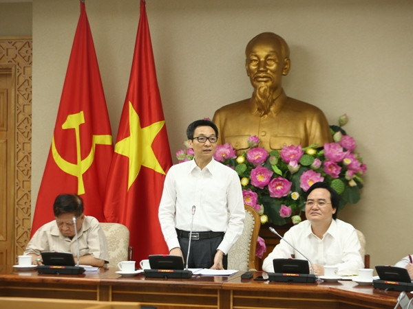 Phó Thủ tướng Vũ Đức Đam phát biểu chỉ đạo. (Ảnh: CTV/Vietnam+) Phó Thủ tướng Vũ Đức Đam: “Cứ nói đặt hàng, nhưng mấy năm chưa làm" ảnh 1