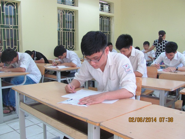 Môn thi đầu tiên: Thí sinh lo lắng, nhưng không áp lực ảnh 1