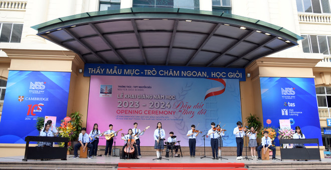 Cả nước tưng bừng chào mừng khai giảng năm học mới ảnh 3