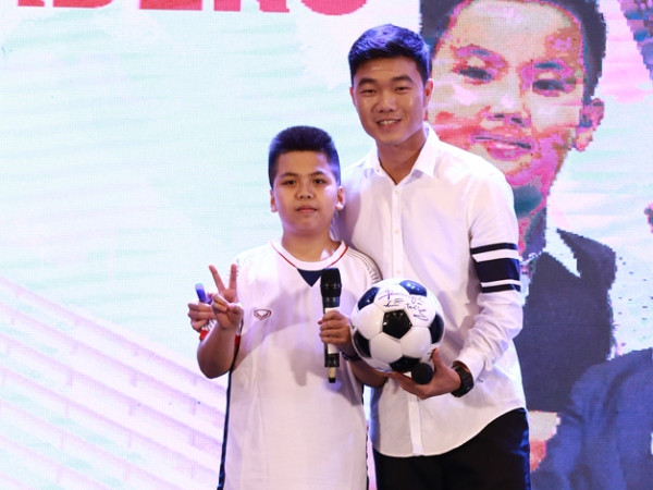 Cầu thủ Xuân Trường: Sau bóng đá, niềm yêu thích lớn nhất là tiếng Anh ảnh 2