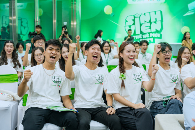 Thành viên các đội thi có mặt tại buổi họp báo ra mắt chương trình. (Ảnh: BTC) HTH00517.jpg