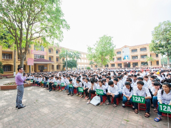 Chuyên gia chia sẻ bí quyết chọn nghề với học sinh trung học phổ thông ảnh 2