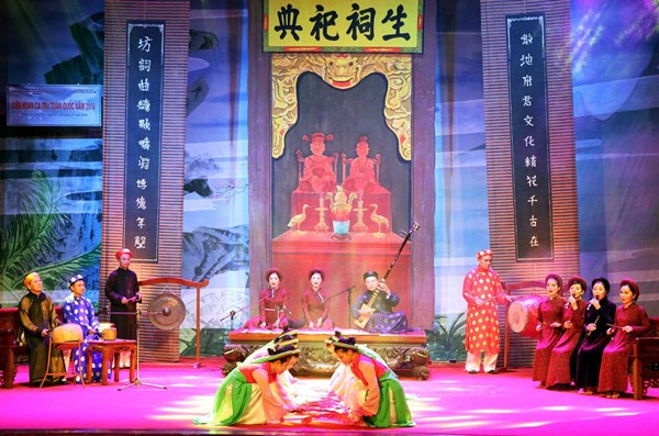 Để câu hát, nhịp phách ca trù ngân vang: ‘Không thể nhảy lò cò’ ảnh 1