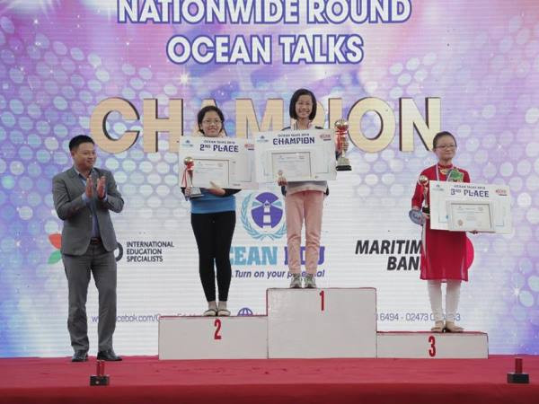 Học sinh Hà Nội đoạt giải nhất thi tiếng Anh Ielts Circle of Champions ảnh 1