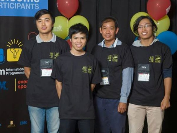 Việt Nam xếp hạng thứ 45 trong cuộc thi lập trình sinh viên quốc tế ảnh 1