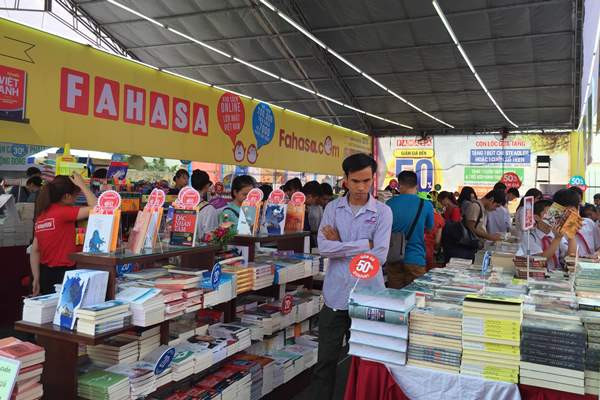 Hội sách Hà Nội 2016 thúc đẩy hội nhập quốc tế trong lĩnh vực xuất bản ảnh 1