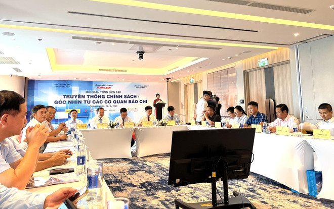 Quang cảnh diễn đàn. (Ảnh: PV/Vietnam+) Nhà nước, báo chí 'đồng thanh tương ứng' để truyền thông chính sách ảnh 1