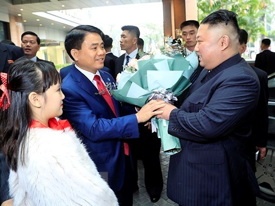 Nghệ sỹ Quang Thọ hát tiếng Triều Tiên chào mừng Chủ tịch Kim Jong-un ảnh 1