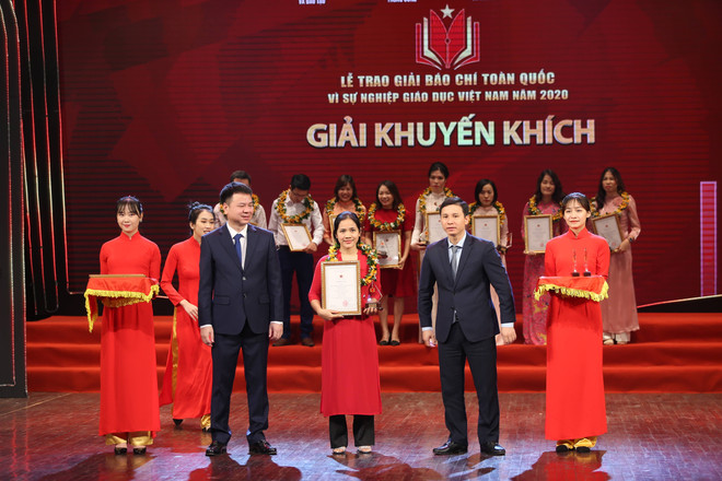 Thông tấn xã Việt Nam đoạt hai giải báo chí Vì Sự nghiệp Giáo dục ảnh 1