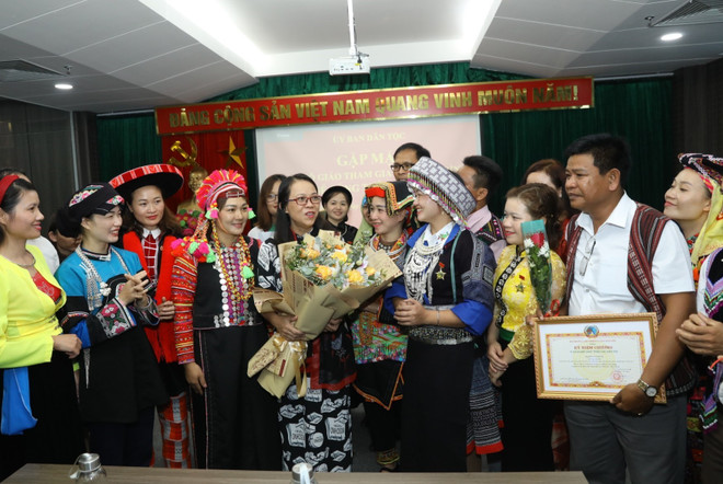 Những người thầy lớn lên từ nương rẫy, tận tậm với trẻ vùng cao ảnh 4