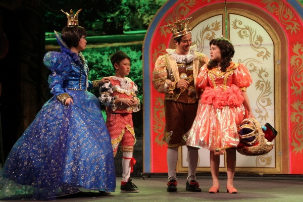 Đưa sân khấu đến gần khán giả: Cần nhiều hơn những cái bắt tay ảnh 2