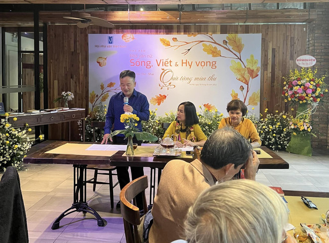 'Nhiều cây bút nữ dấn thân, tạo đột phá mới mẻ cho văn học Việt' ảnh 3