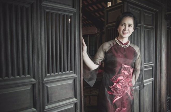 ‘Mẹ chồng’ Lan Hương lần đầu ngồi ‘ghế nóng’ Liên hoan truyền hình ảnh 1