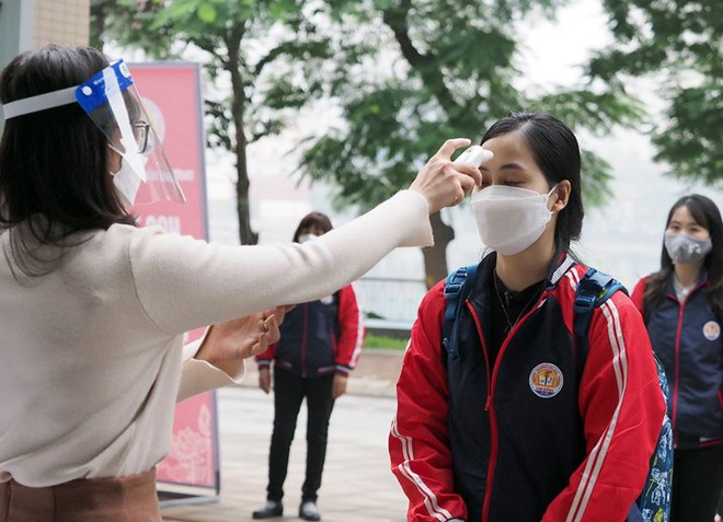 Hà Nội: Các trường tiểu học xử lý như thế nào khi có học sinh F0? ảnh 1