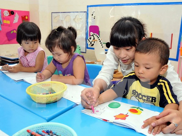(Ảnh minh họa: TTXVN) Chương trình cầu truyền hình đặc biệt dài 16 tiếng về “Ngày thầy trò" ảnh 1