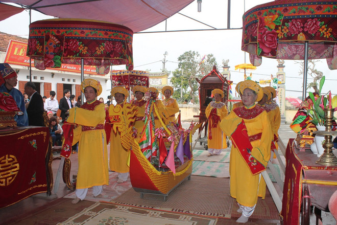 Độc đáo lễ hội tái hiện lễ xuất quân của Triệu Quang Phục ảnh 2