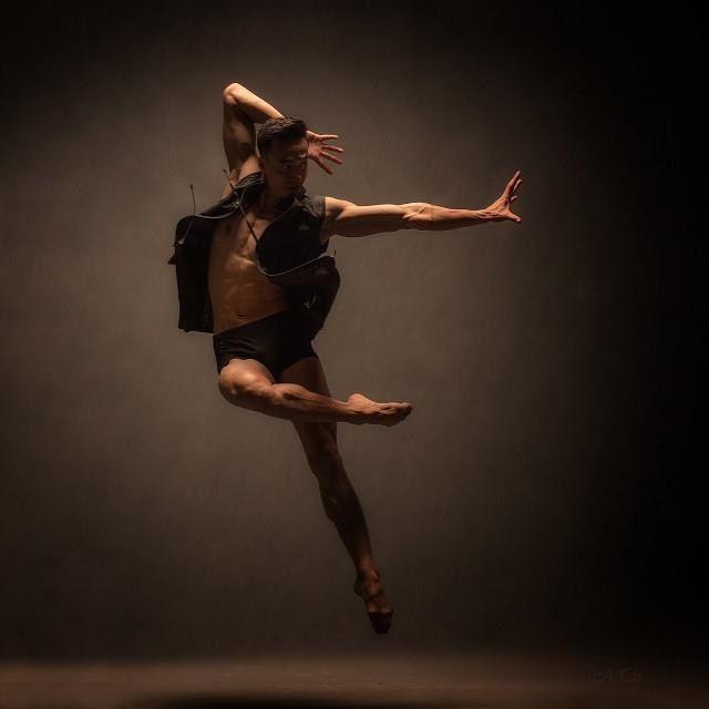 Nghệ sỹ Việt hội ngộ cùng biên đạo quốc tế trên sân khấu múa đương đại ảnh 2