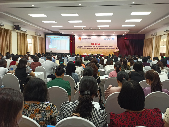 Tập huấn tư vấn tâm lý học đường cho đội ngũ giáo viên các tỉnh thành ảnh 1