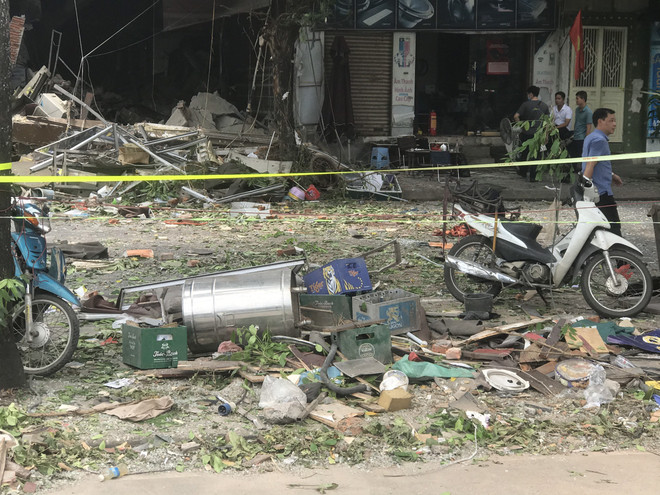 Hà Nội: Vụ nổ lớn trên đường Yên Phụ khiến 4 người bị thương ảnh 4