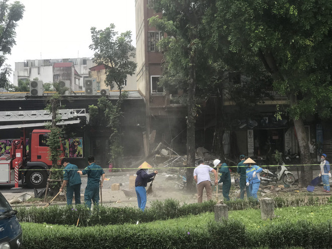 Hà Nội: Vụ nổ lớn trên đường Yên Phụ khiến 4 người bị thương ảnh 3