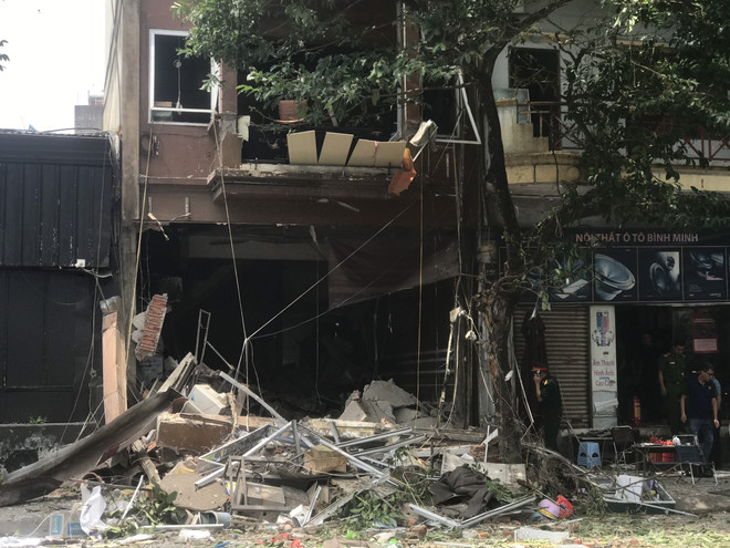 Hà Nội: Vụ nổ lớn trên đường Yên Phụ khiến 4 người bị thương ảnh 5