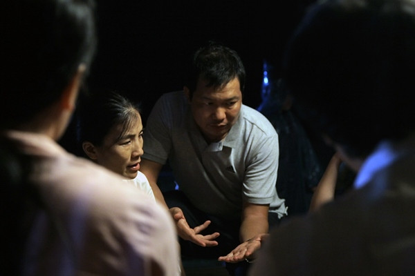 Đạo diễn “Cha cõng con” tuyển diễn viên cho “Thành phố ngủ gật” ảnh 1