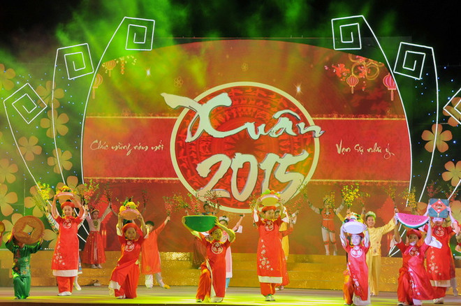 Thành phố Hồ Chí Minh hân hoan chào xuân mới Ất Mùi ảnh 1