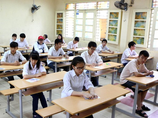 Đề thi văn vào lớp 10 của Hà Nội đậm "hơi thở" về chủ quyền dân tộc ảnh 1