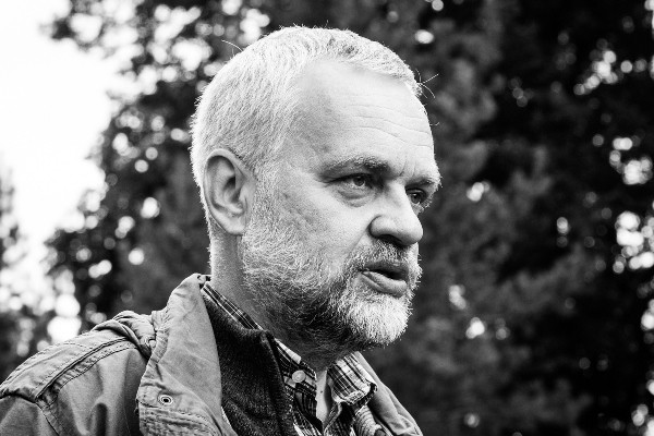 “Ra đời”: Khi tình yêu nhường chỗ cho sự thờ ơ và cam chịu ảnh 1