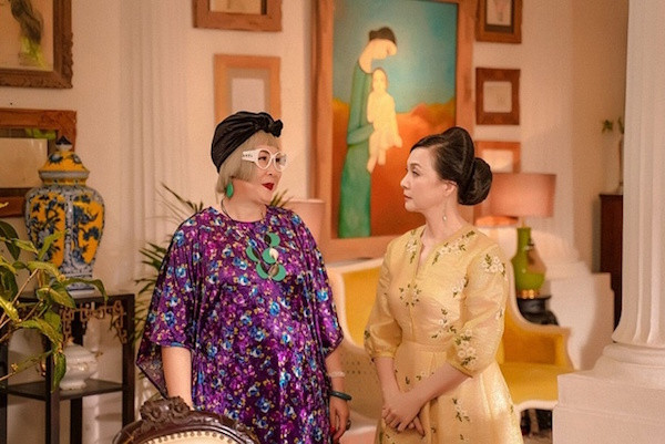 Nghệ sỹ nhân dân Hồng Vân và nghệ sỹ nhân dân Lê Khanh vào vai mẹ chồng-nàng dâu trong "Gái già lắm chiêu 3." (Ảnh: Đoàn làm phim) Phim Việt đầu năm: Diễn viên ''hot'' chưa đủ để tạo ra sức hút ảnh 2