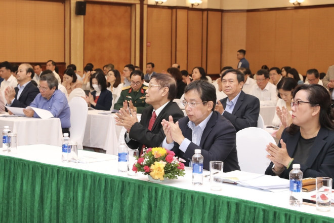 Đại biểu tham dự hội nghị tổng kết. (Ảnh: Minh Quyết/TTXVN) 10 năm thi hành Luật Xuất bản: Còn nhiều khoảng trống về pháp lý ảnh 3