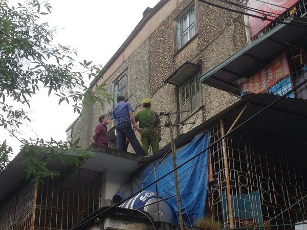 [Photo] Hiện trường vụ khống chế con tin tại khu tập thể Thanh Xuân ảnh 2