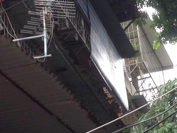 [Photo] Hiện trường vụ khống chế con tin tại khu tập thể Thanh Xuân ảnh 3