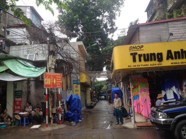 [Photo] Hiện trường vụ khống chế con tin tại khu tập thể Thanh Xuân ảnh 6