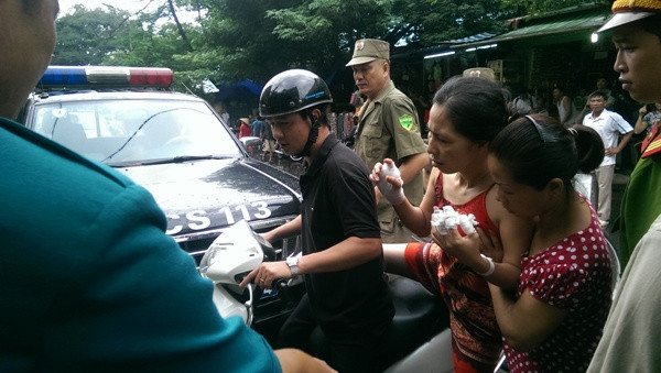 Ba con tin bị tên cướp khống chế tại khu tập thể Thanh Xuân Bắc ảnh 2